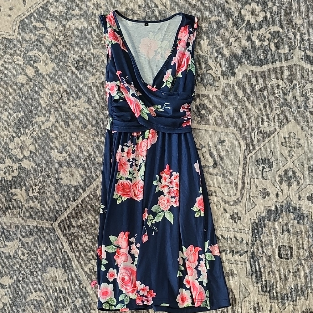 Maternity And Breastfeeding Floral Sleeveless Dress